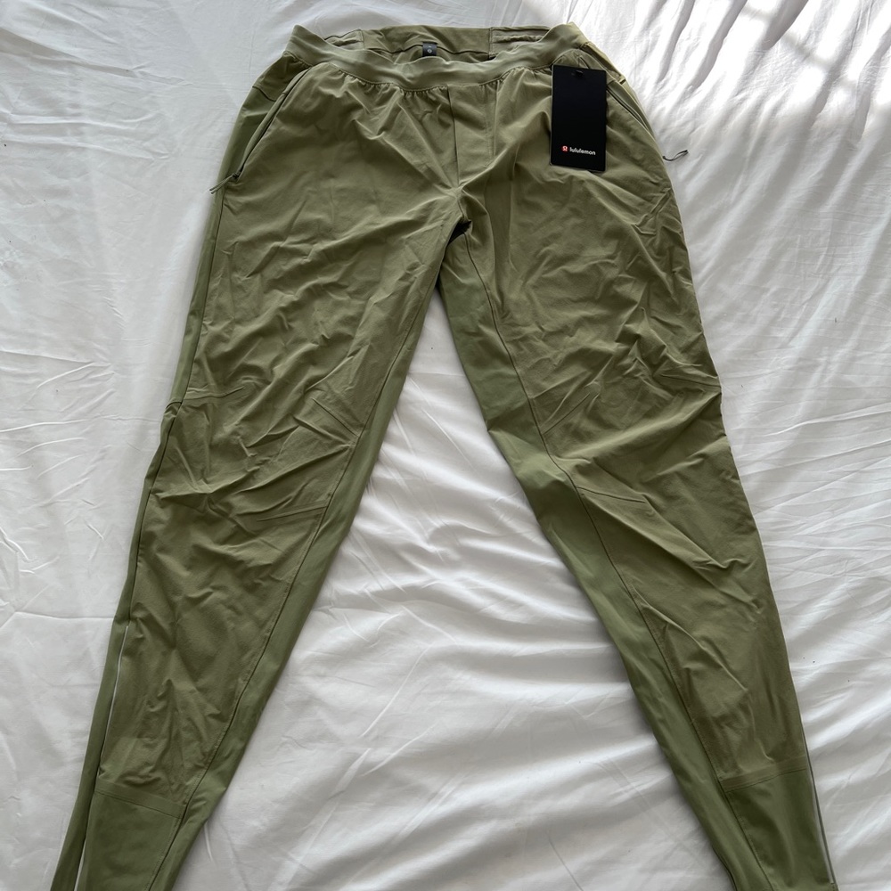 MEN’S LULULEMON CLEARANCE 🚨 BNWT 🏷 Surge Hybrid Pant Shorter 29”